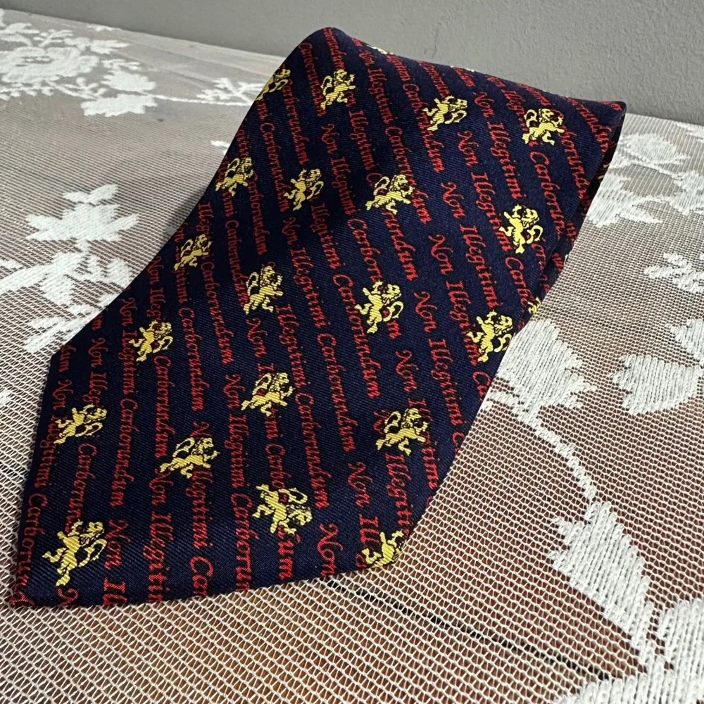 Alynn Neckwear Mens Tie Non Illegitimi‎ Carborundum Lion Navy Blue Silk Novelty